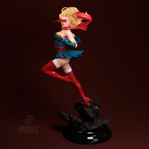 Supergirl Bombshell